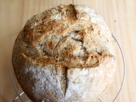 捏ねない、簡単カンパーニュ。